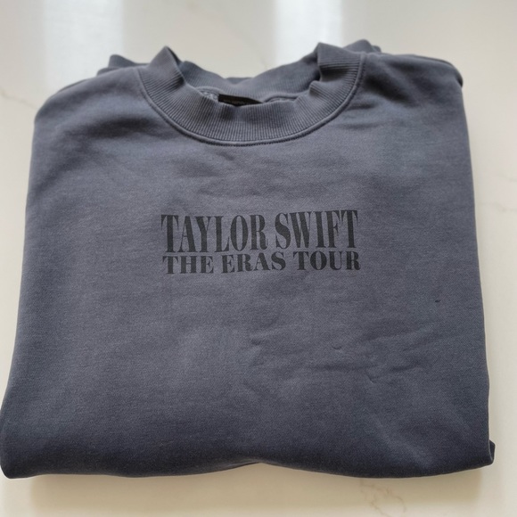 Taylor Swift Eras Tour Crewneck Sweatshirt Official Merch NEW with tag.  Size S - Picture 7 of 8